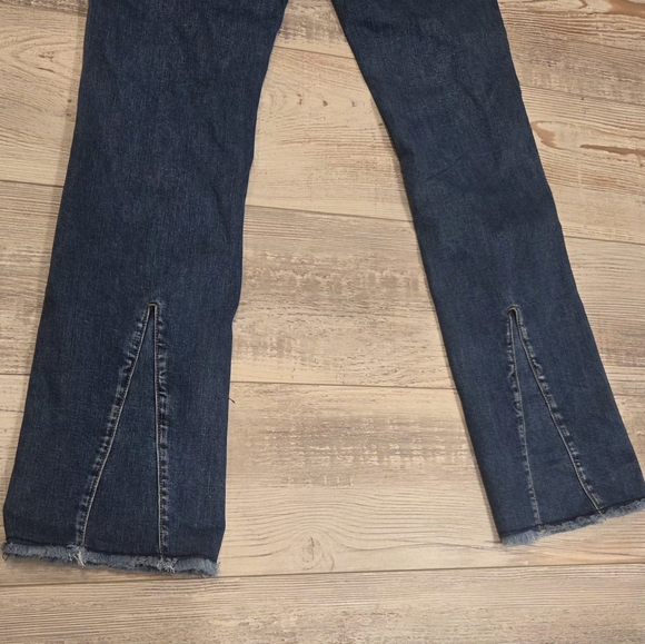 Flamingals Boot-Cut Jeans with Frayed Hem & Detailed Stitching - Picture 9 of 9